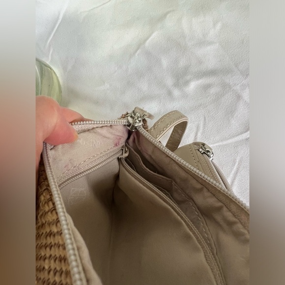 Giani Bernini Beige Leather Straw Crochet Wallet Wristlet Crossbody Mini Bag - Picture 4 of 16